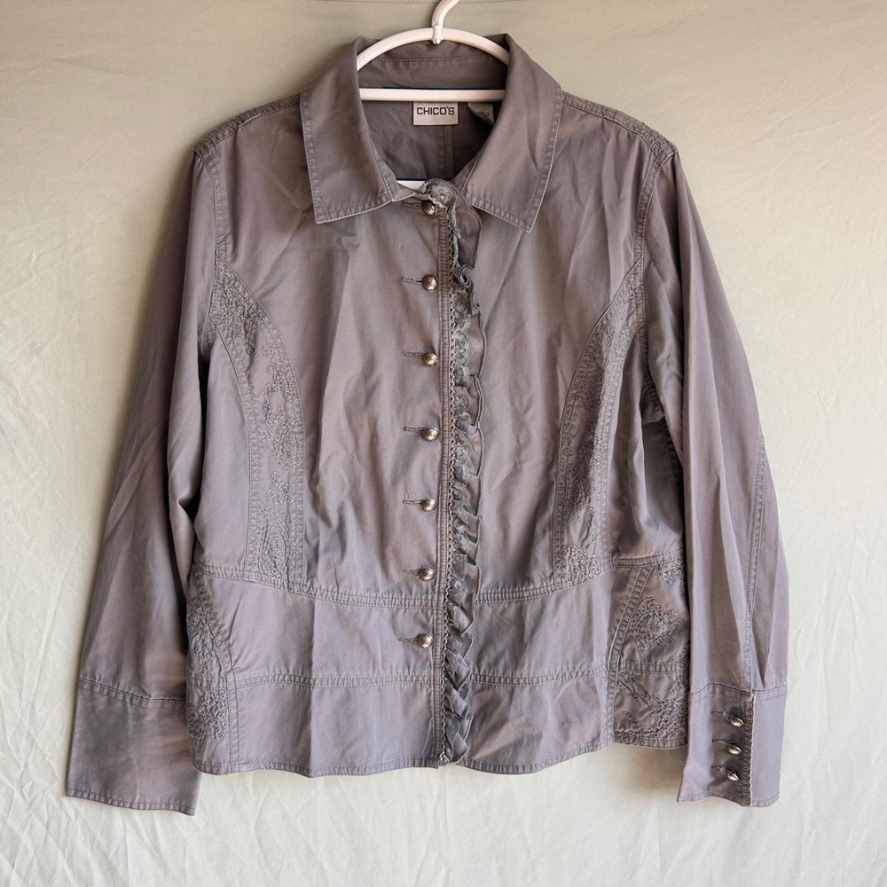 Chicos Women Size 2 large Grey Purple Embroidered Ruffle Lace Button Jacket